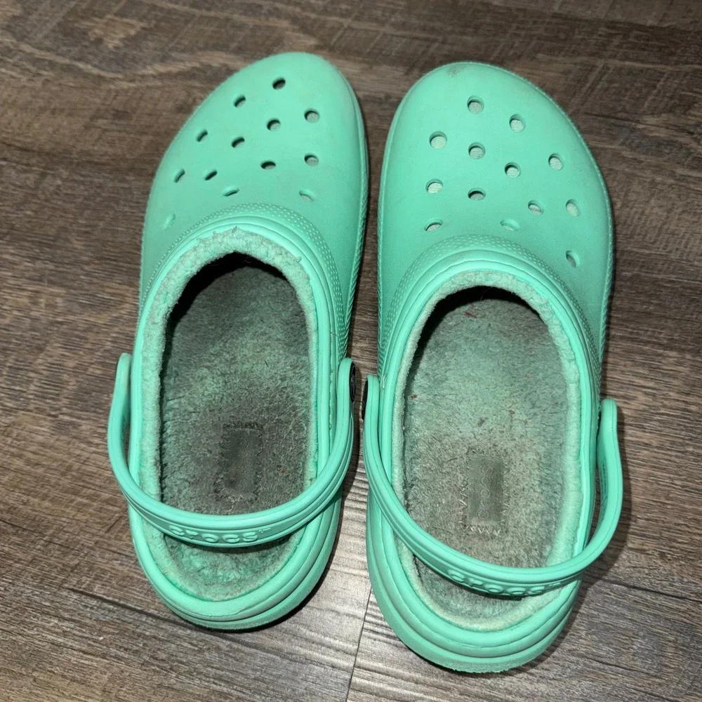 Crocs Classic Lined Clog Kids J4 Mint Green Fuzzy Fur Slip On Shoes